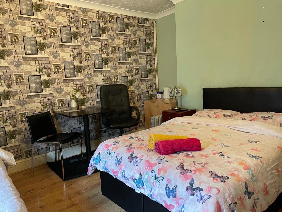 Bright Apartments Пітерборо Екстер'єр фото