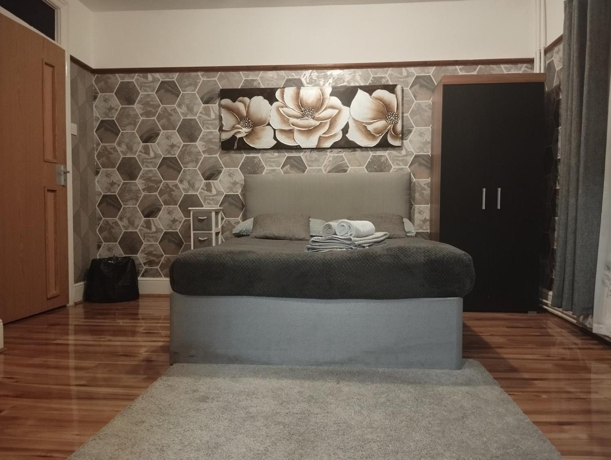 Bright Apartments Пітерборо Номер фото